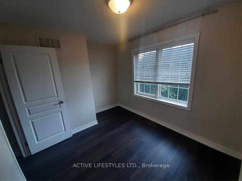 626 Garibaldi Common, Burlington, ON L7L 0E2