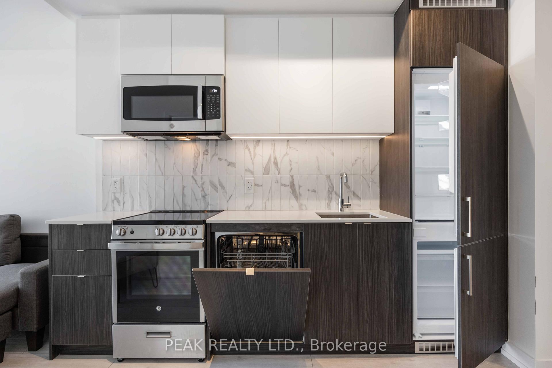1 Bedroom Condo at 500 Dupont,  Toronto For sale