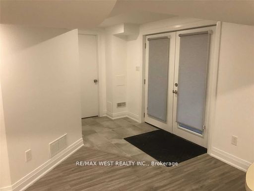 8 Hibiscus Court, Brampton, ON L6R 0K6