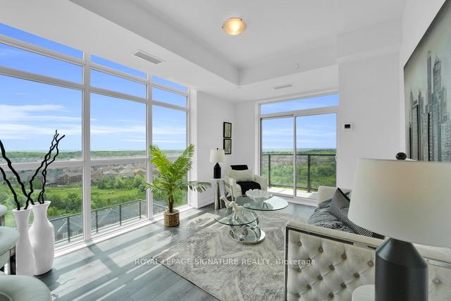 2 Bedrooms Condo at 450 Dundas, Hamilton For sale