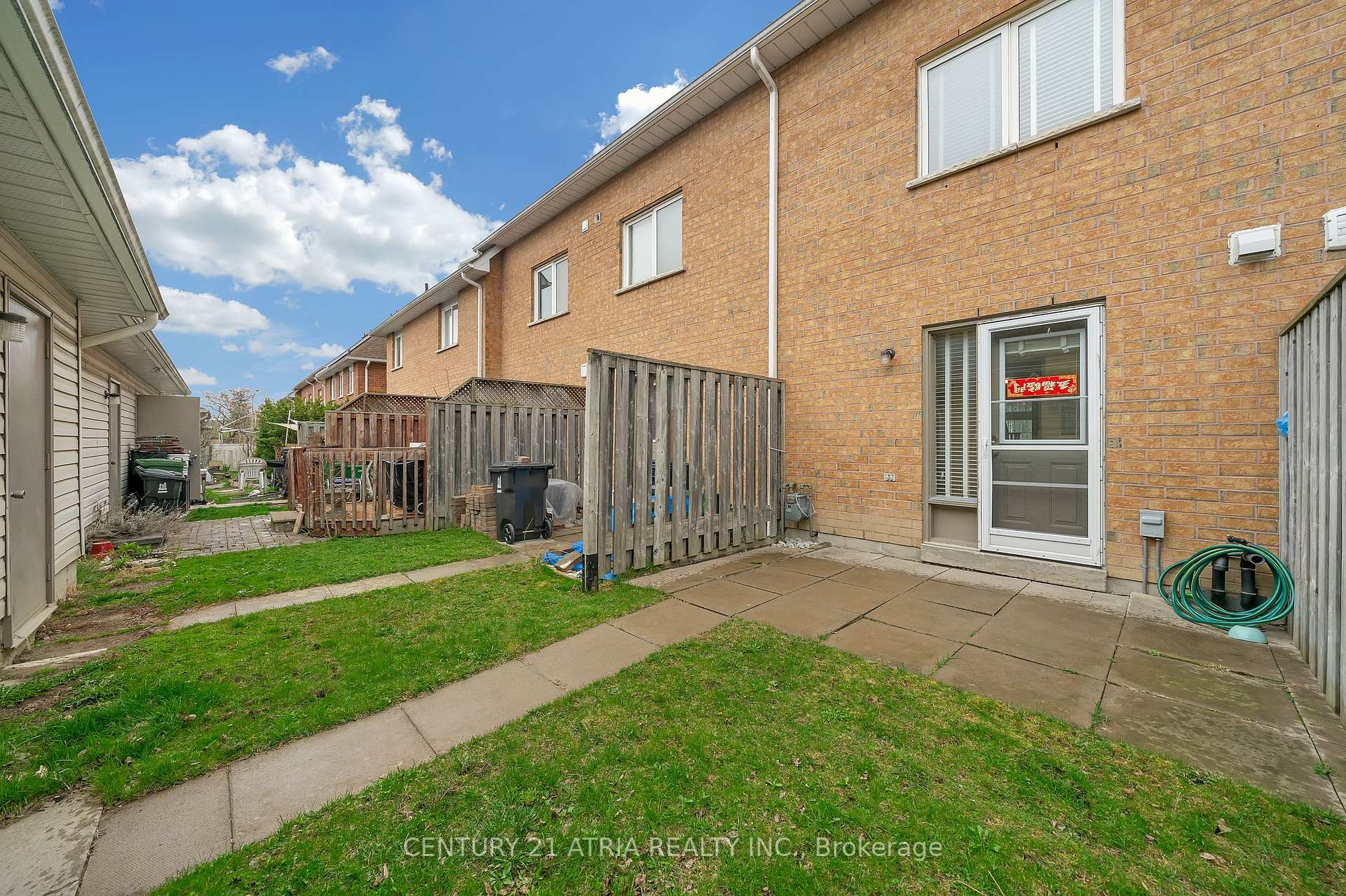 3 Bedrooms Condo at 9526 Sheppard,  Toronto For sale