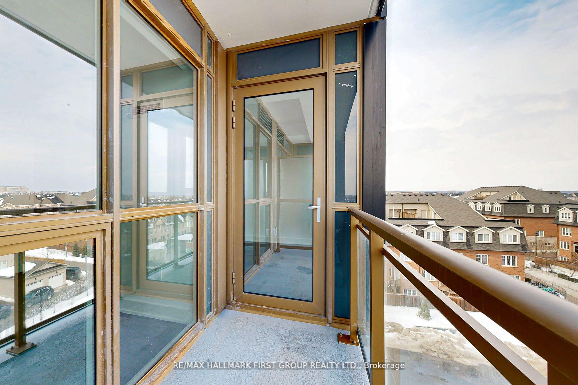 2 Bedrooms Condo at 2343 Khalsa, Oakville For sale