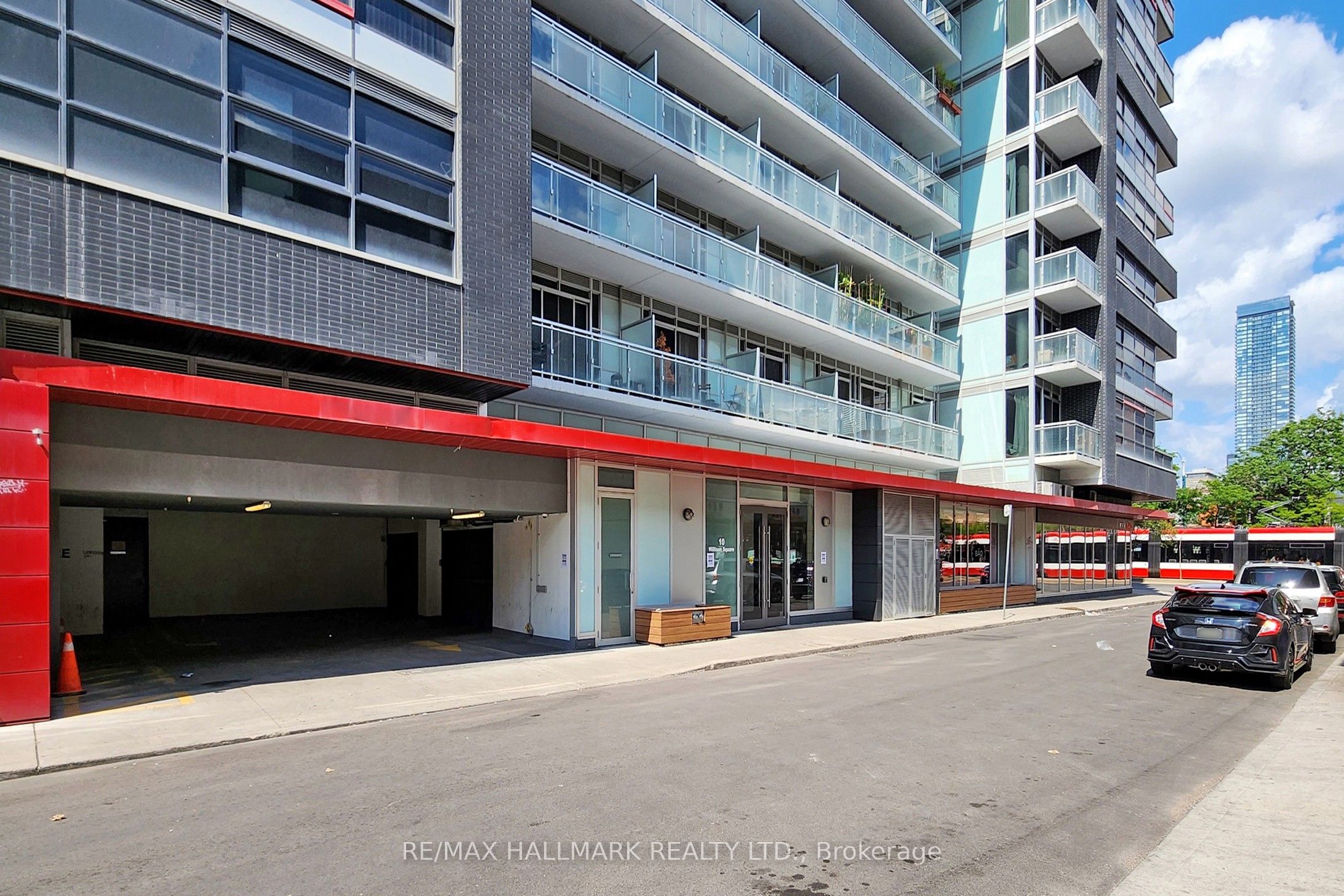 10 Willison Square, #602