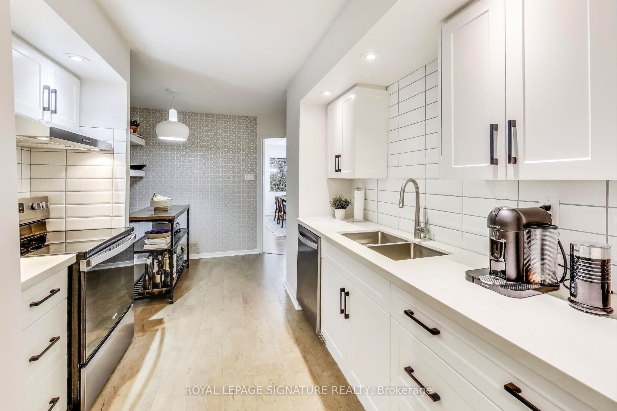 33 Elmhurst Avenue, #2107