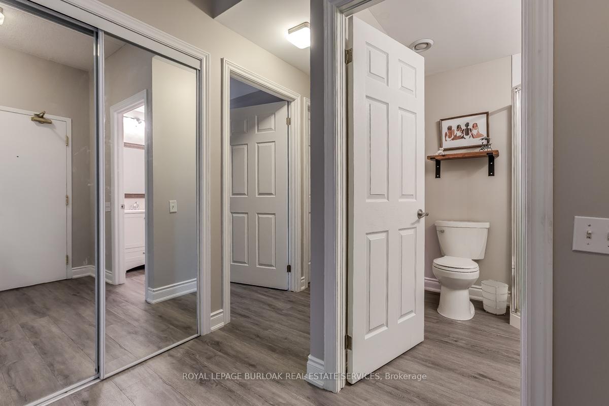 2 Bedrooms Condo at 2075 Amherst Heights, Burlington For sale