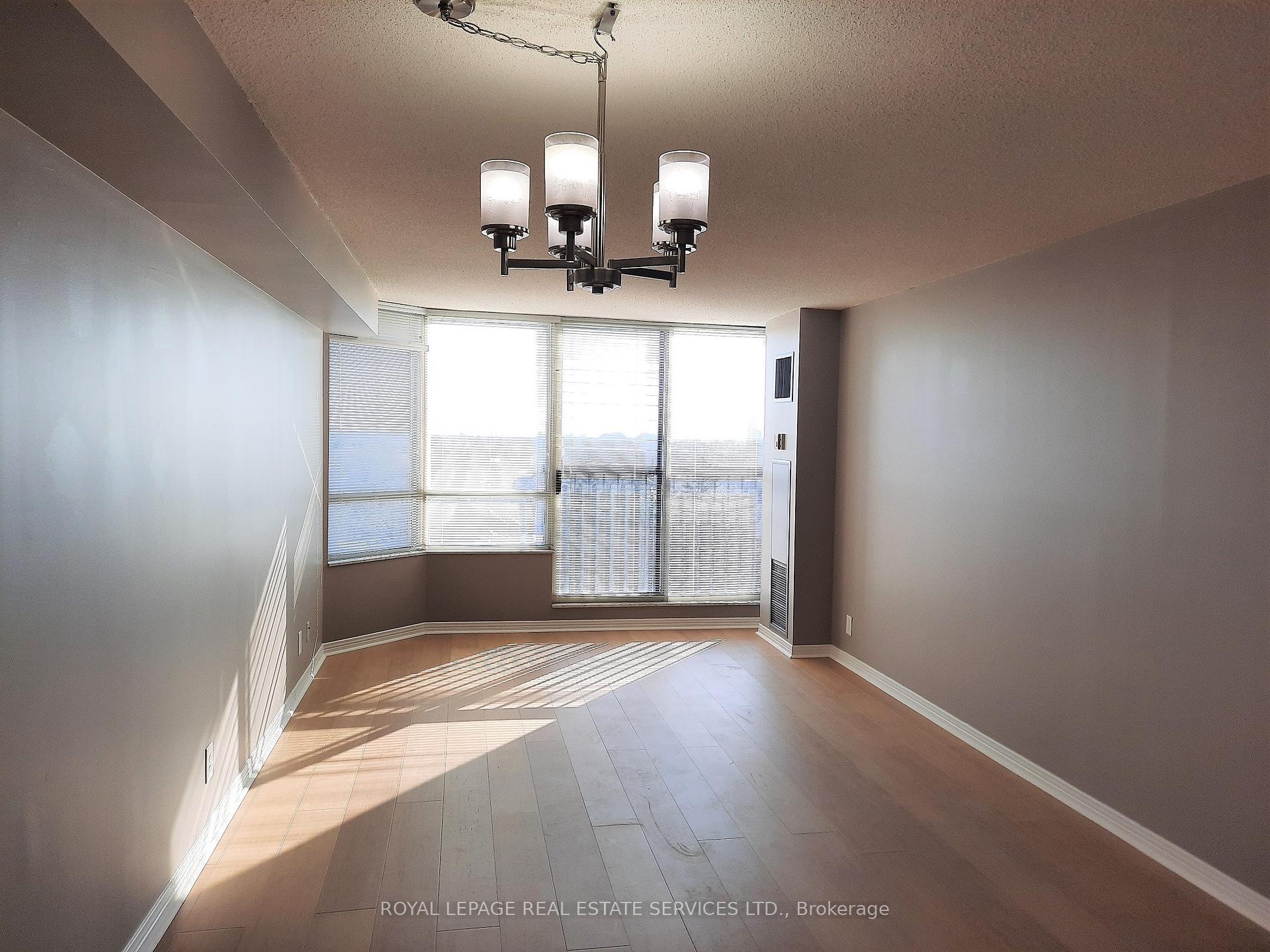 1 Bedroom Condo at 1 Aberfoyle, Toronto For sale