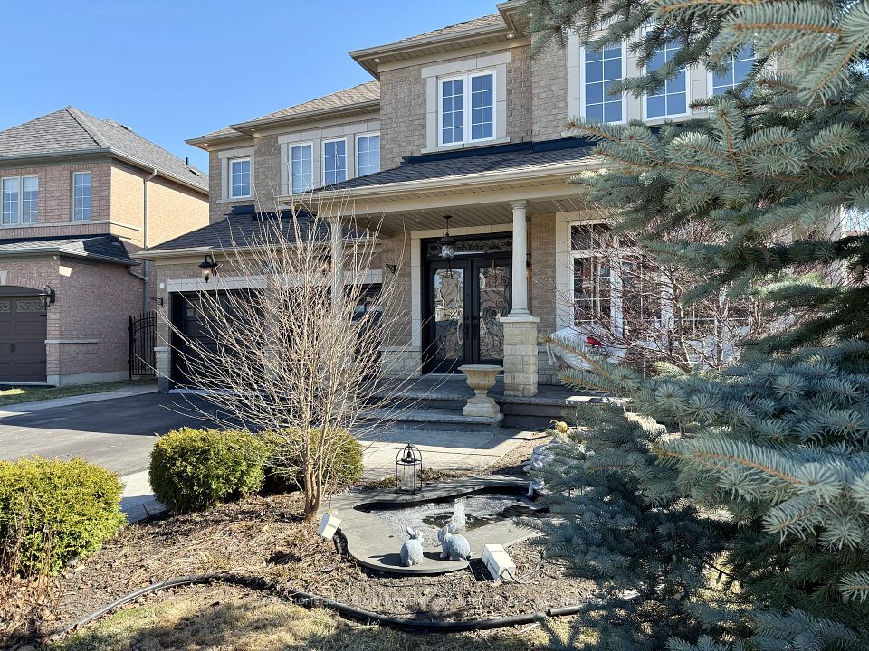 40 Rampart Drive, Brampton, ON L6P 2Z1