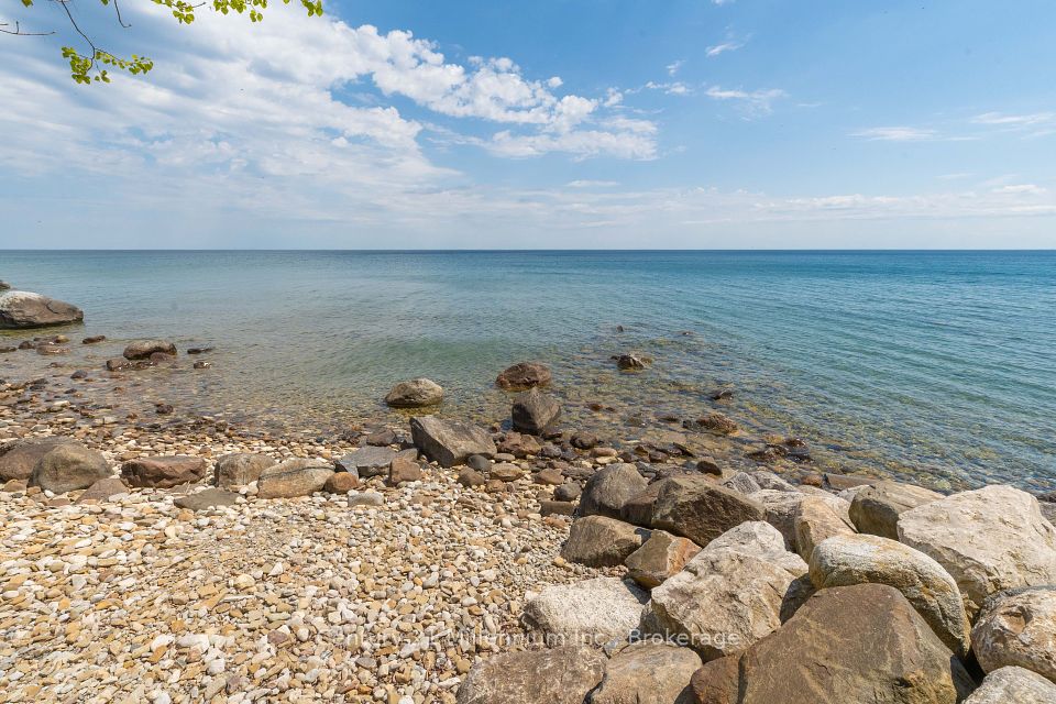 365 Cedar Avenue, Meaford, ON N4L 1W5
