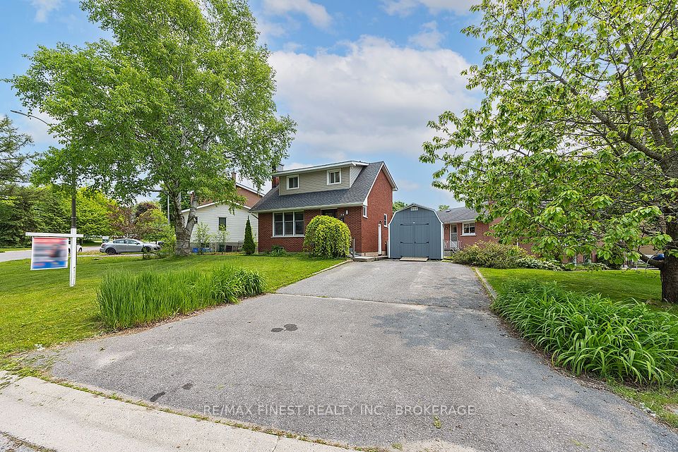 75 Hatter Street, Kingston, ON K7M 2L6