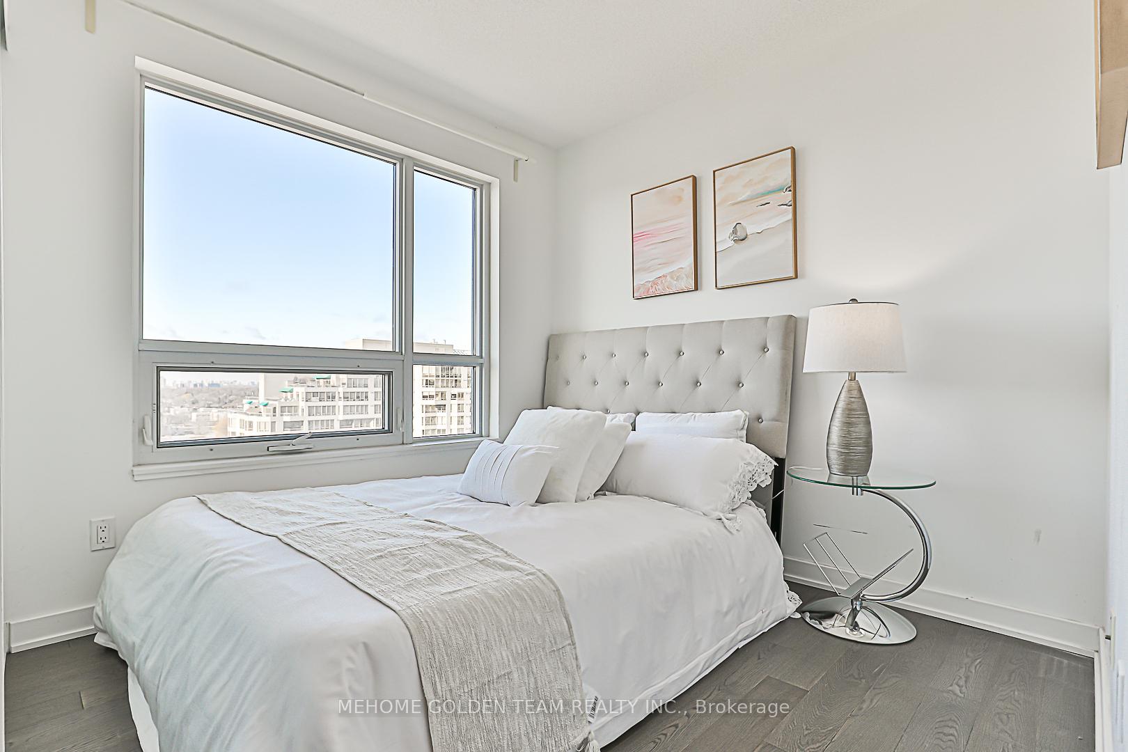3 Bedrooms Condo at 185 Bonis,  Toronto For sale