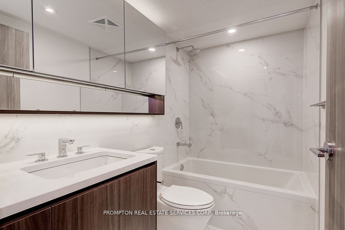 38 Widmer Street, #1111