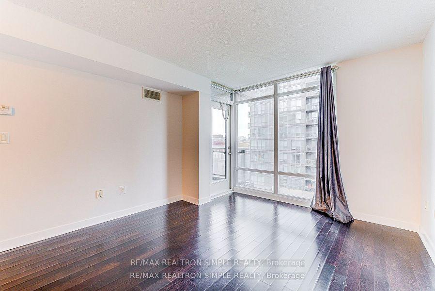 2 Bedrooms Condo at 15 Brunel, Toronto For sale