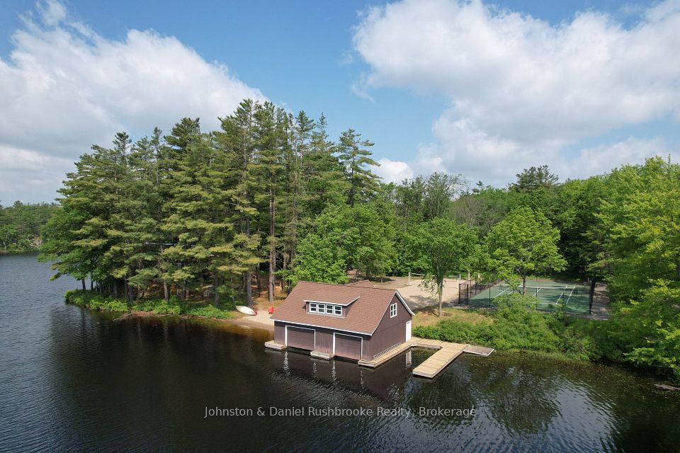 1875 N Muldrew Lake
