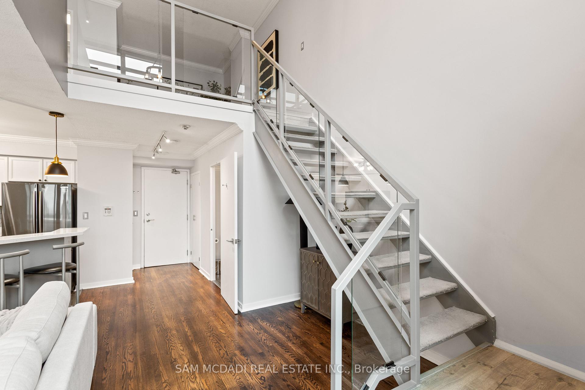 2 Bedrooms Condo at 250 Manitoba, Toronto For sale