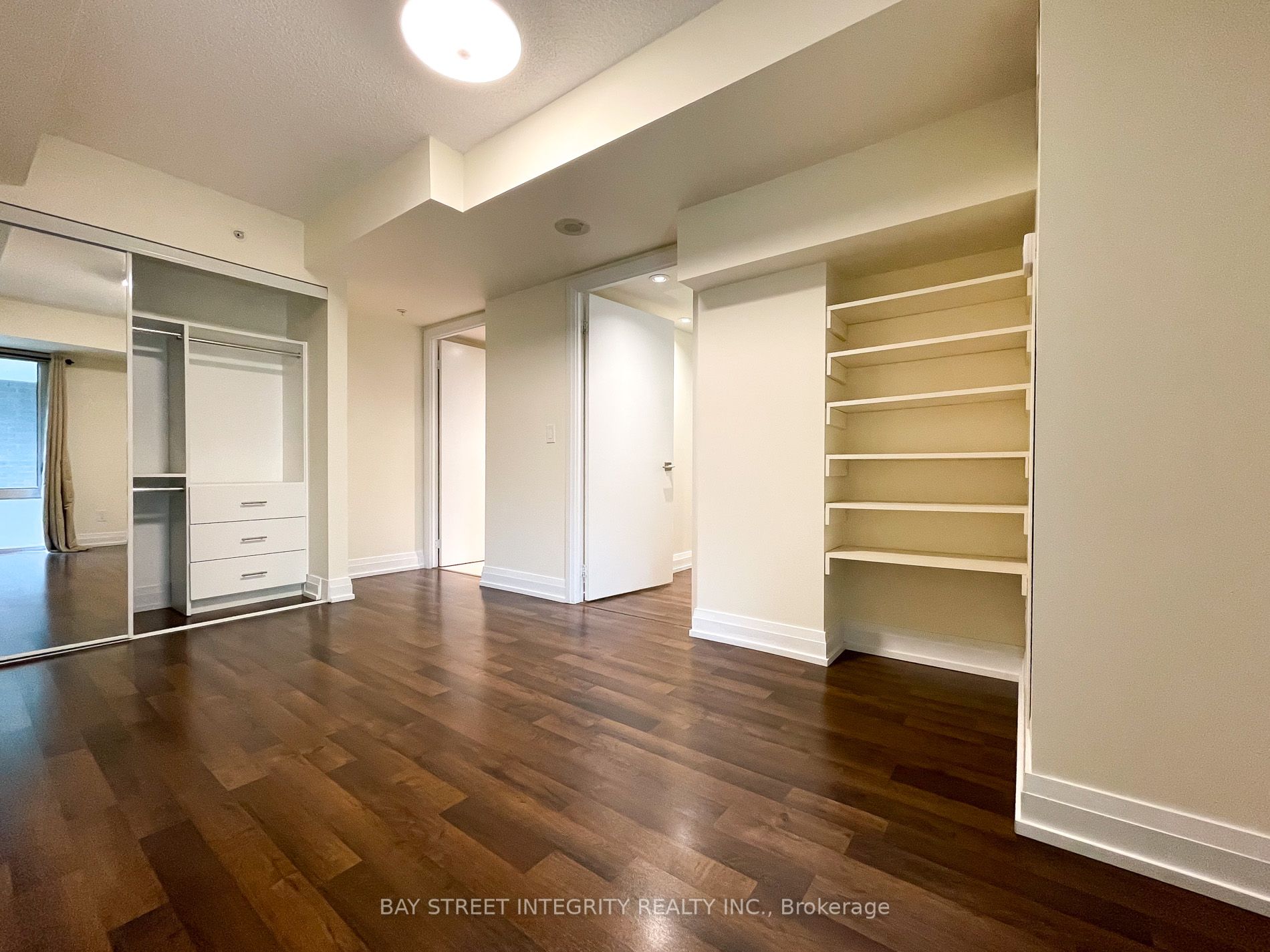 565 Wilson Avenue, #W120