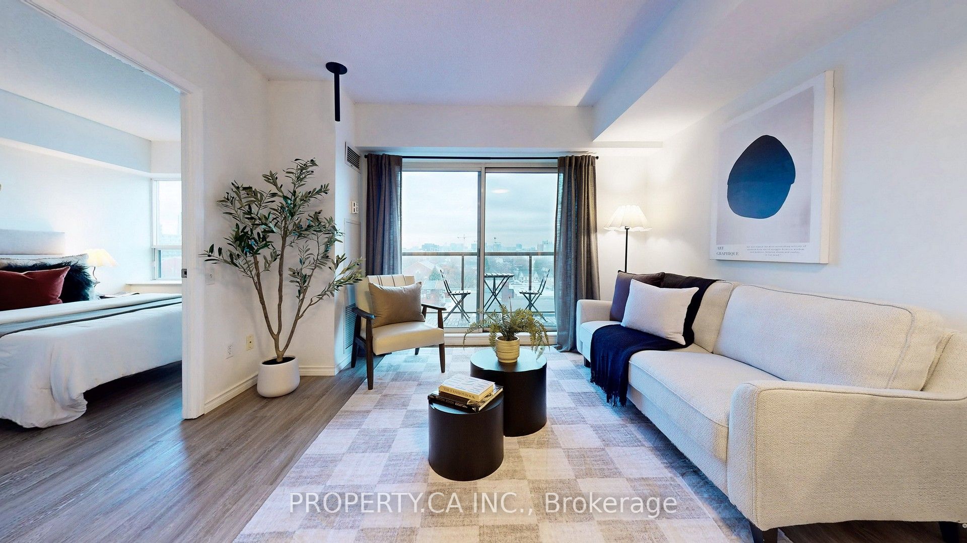 140 Bathurst Street, #Ph02