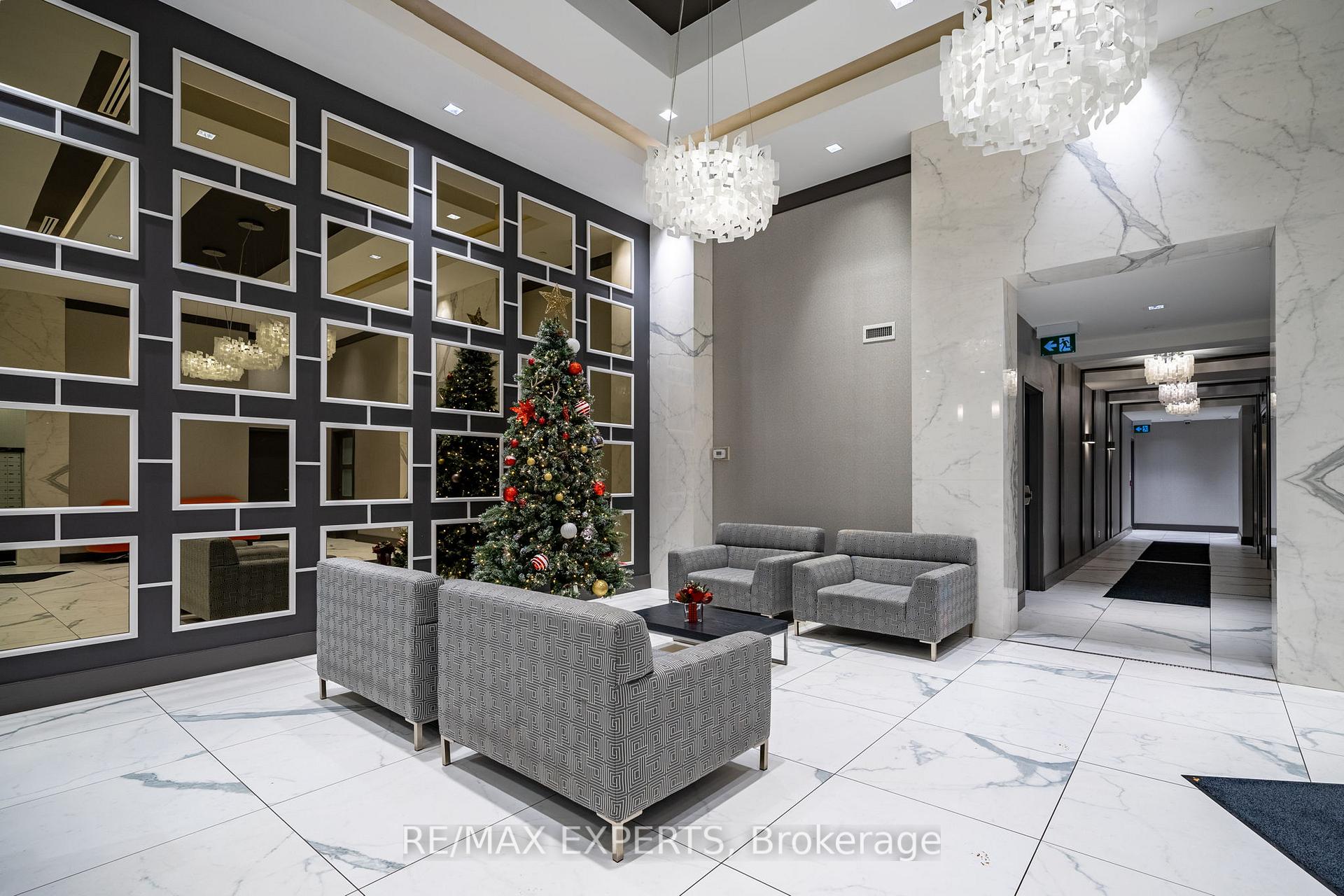 2 Bedrooms Condo at 3700 Highway 7, Vaughan For sale