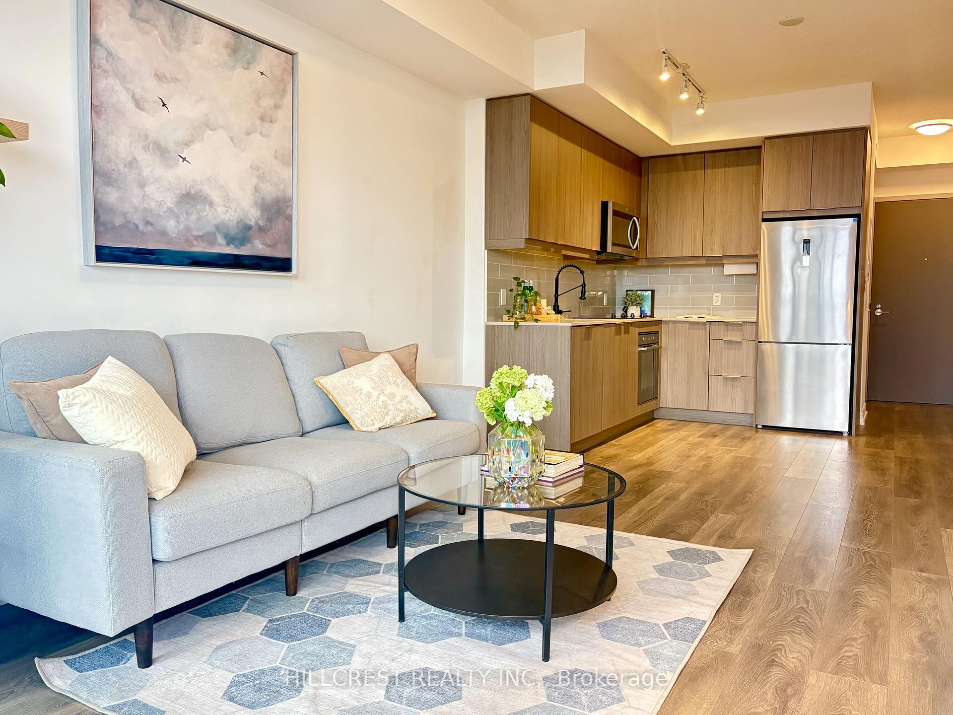 2 Bedrooms Condo at 36 Forest Manor,  Toronto For sale
