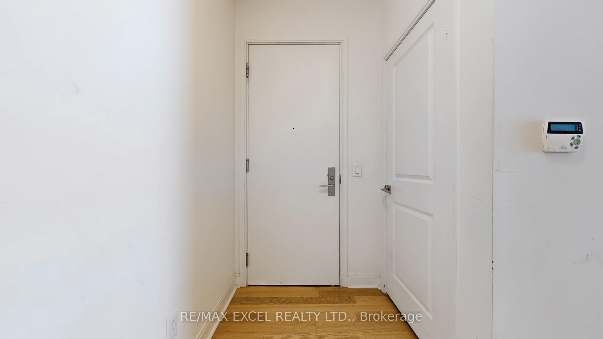 2 Bedrooms Condo at 1 Scott, Toronto For sale
