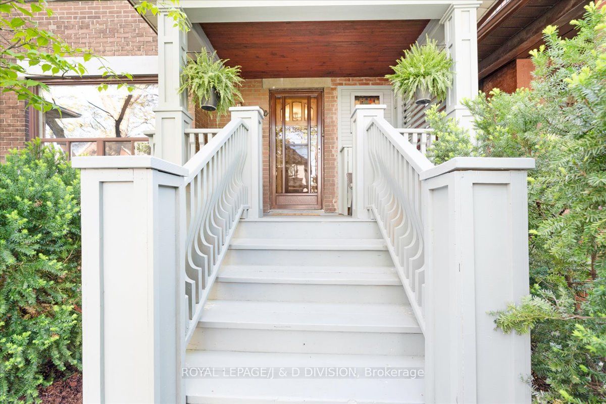 672 Shaw Street