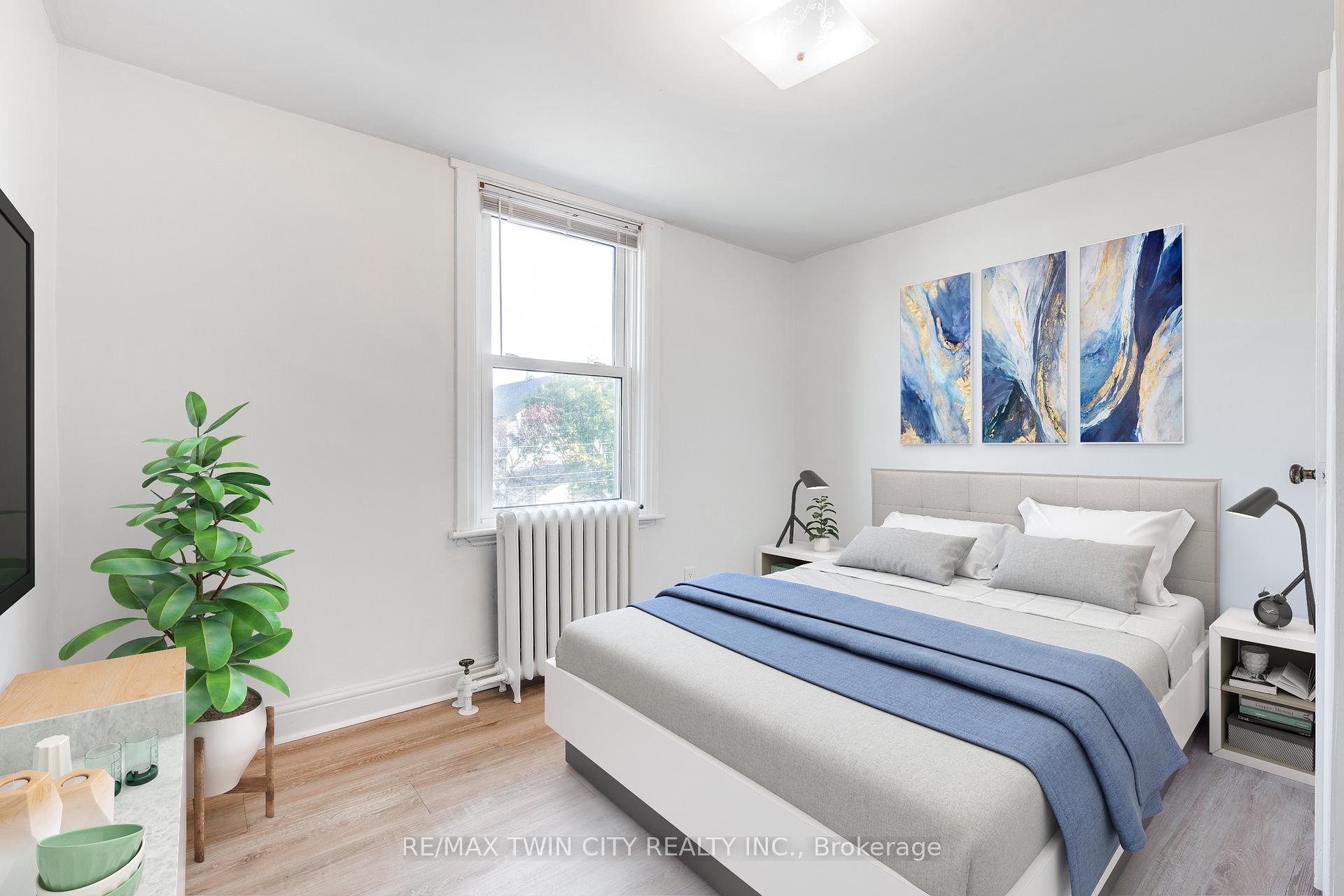 4 Bedrooms Other at 45 East Bend, Hamilton For sale