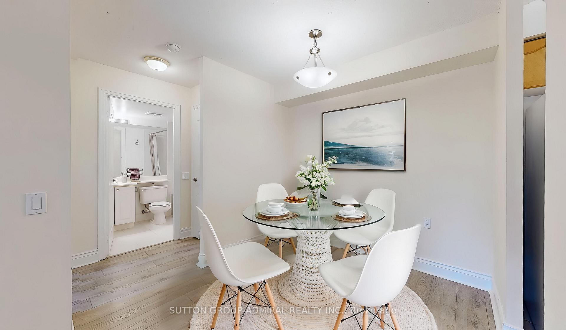 1 Bedroom Condo at 21 Hillcrest, Toronto For sale