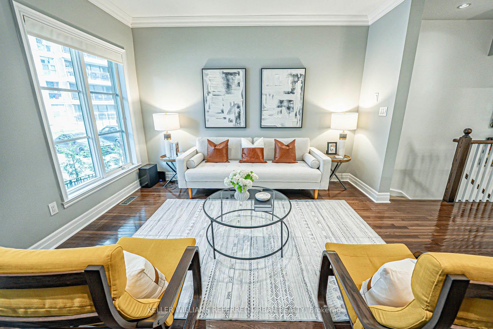 2 Bedrooms Condo at 67 Pleasant, Toronto For sale