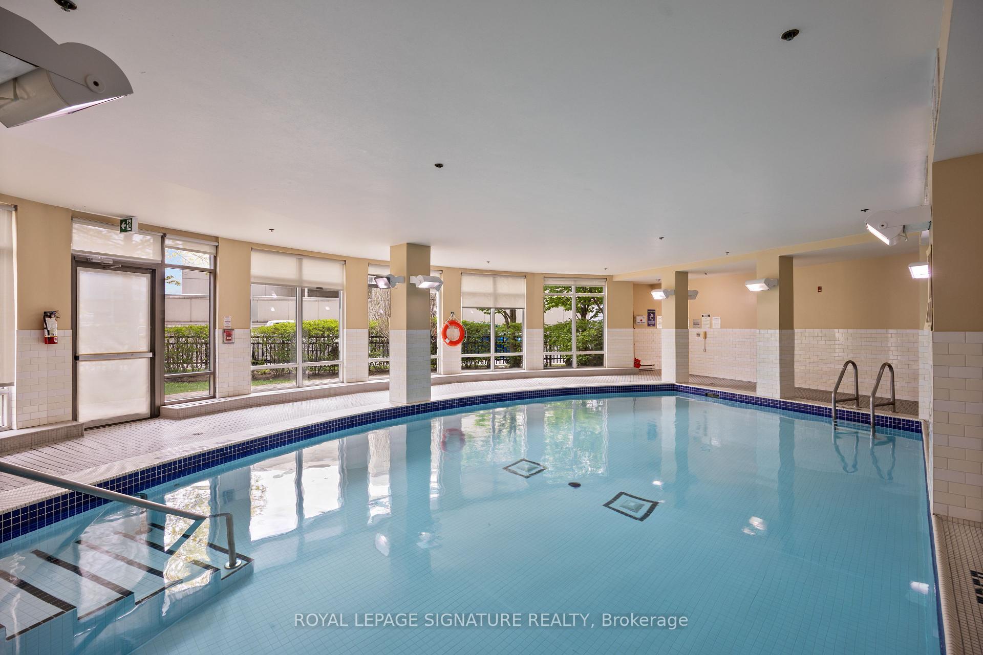 2 Bedrooms Condo at 205 The Donway, Toronto For sale
