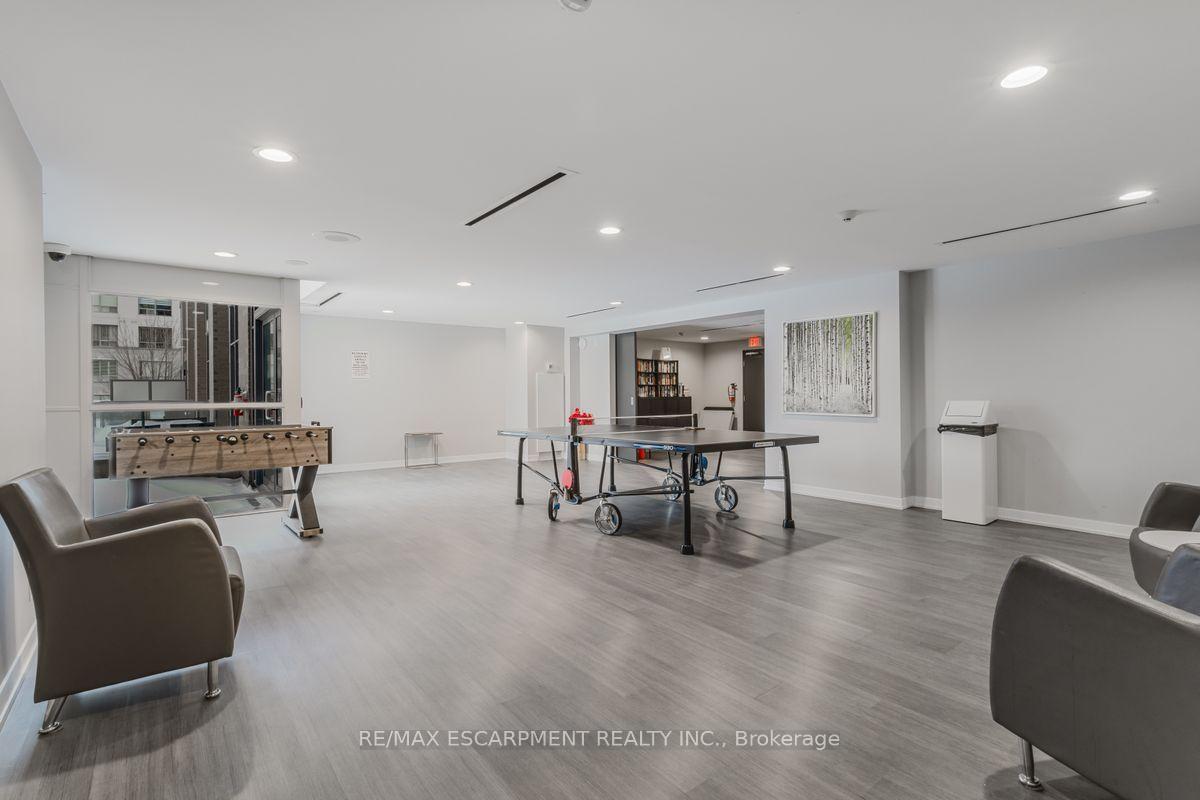 1 Bedroom Condo at 1940 IRONSTONE, Burlington For sale