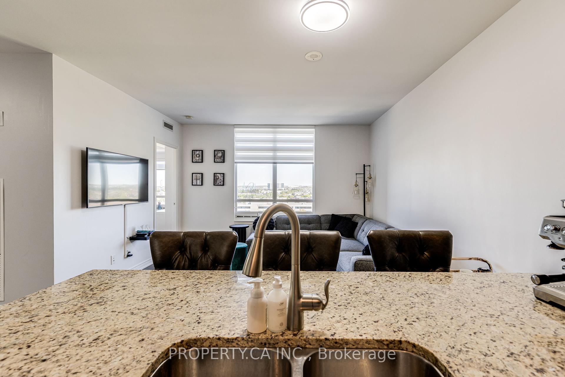 2 Bedrooms Condo at 9245 Jane, Vaughan For sale