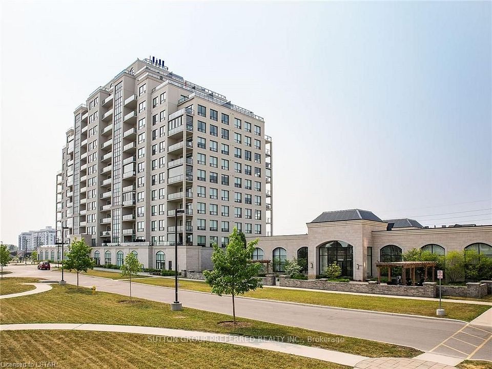 260 Villagewalk