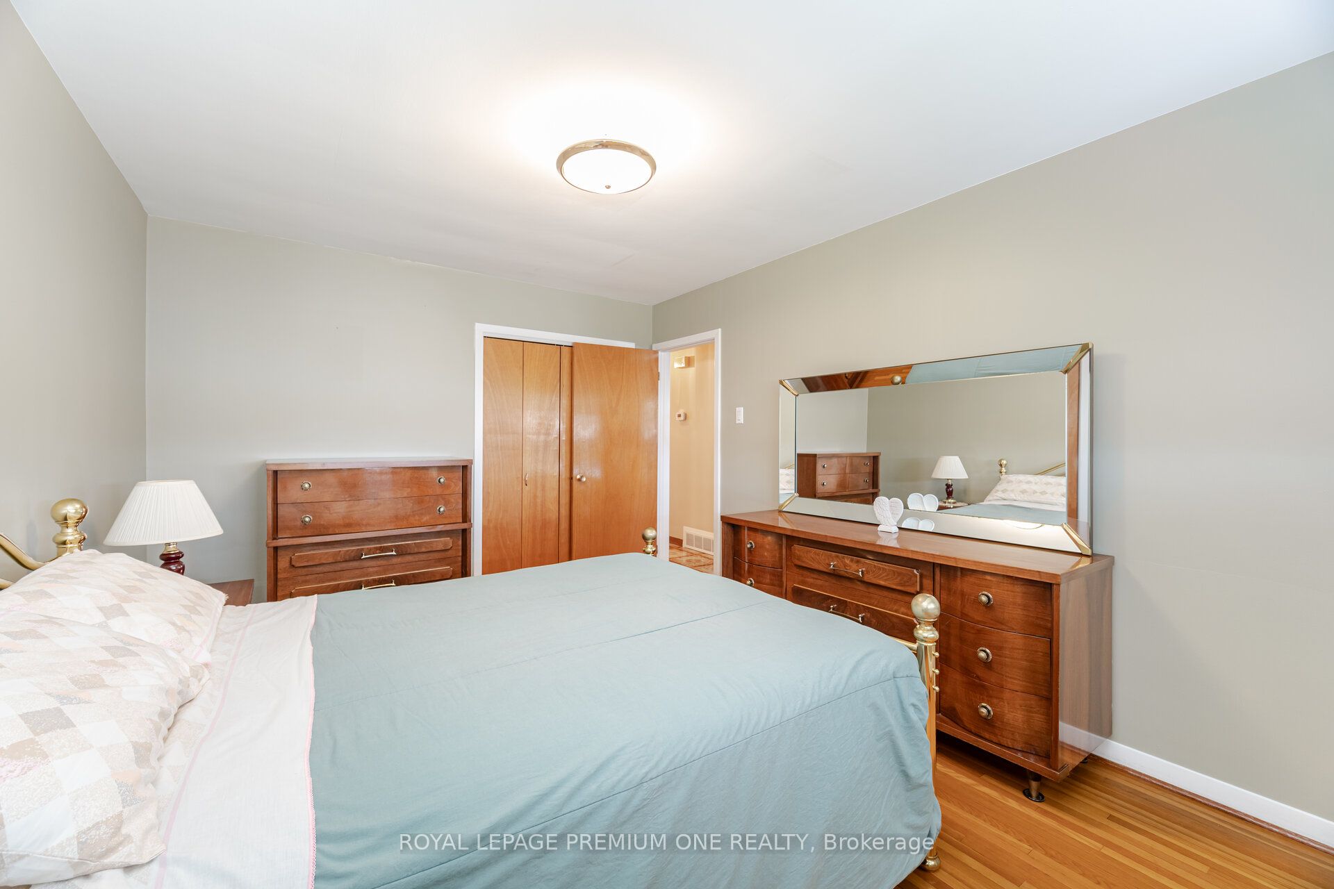 128 Hullmar Drive