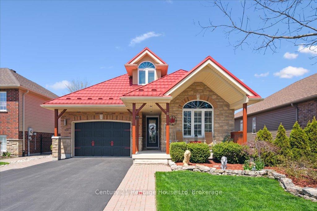 28 Harcourt Place, Centre Wellington, ON N1M 0A6