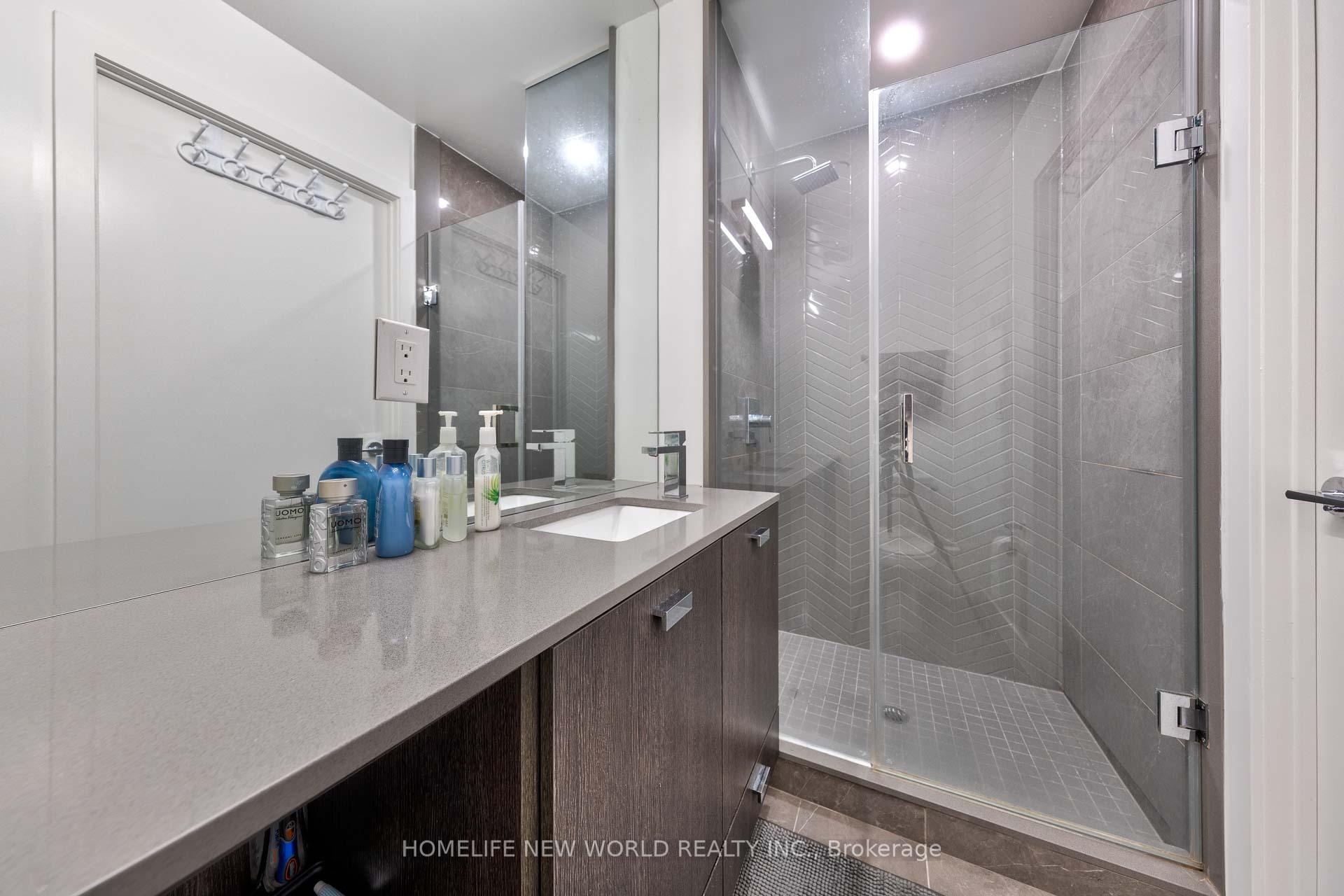 2 Bedrooms Condo at 10 De Boers,  Toronto For sale