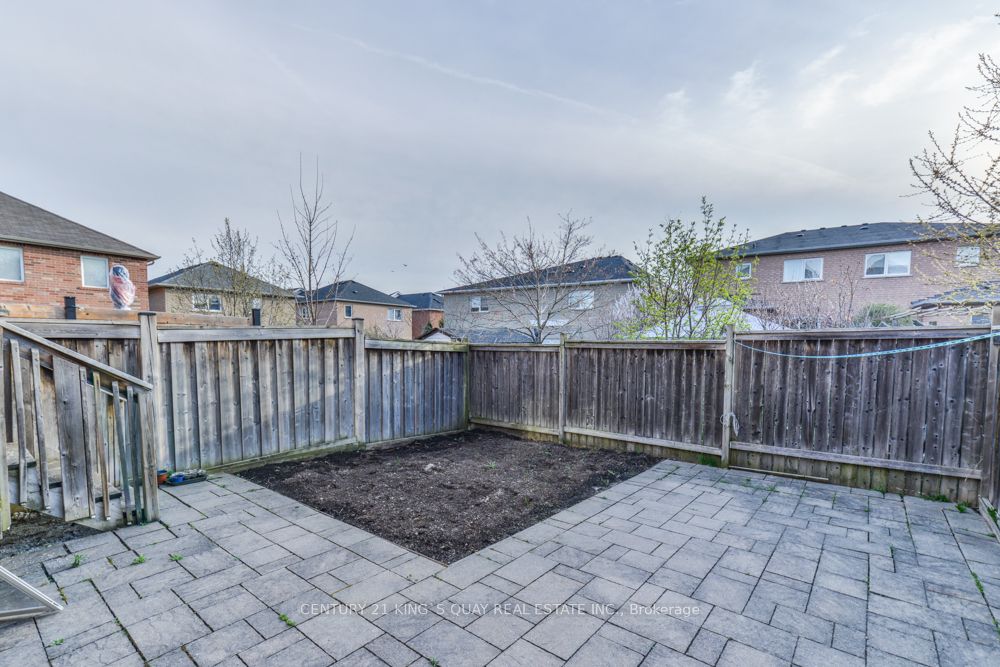 89 D'amato Crescent