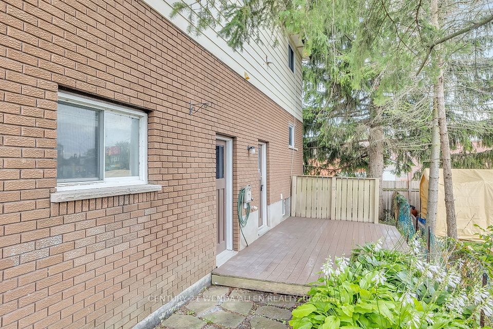 11 Mary Street East Street, Kawartha Lakes, ON K0L 2W0