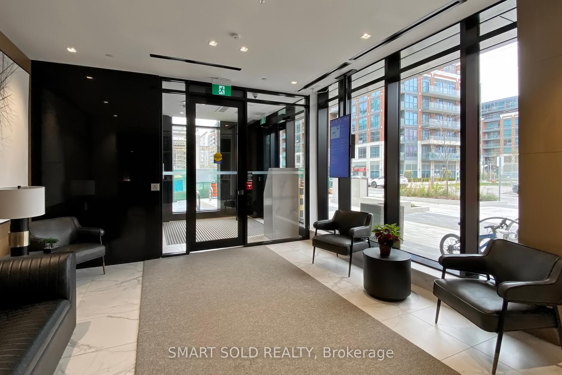 3 Bedrooms Condo at 8 Tippett, Toronto For sale