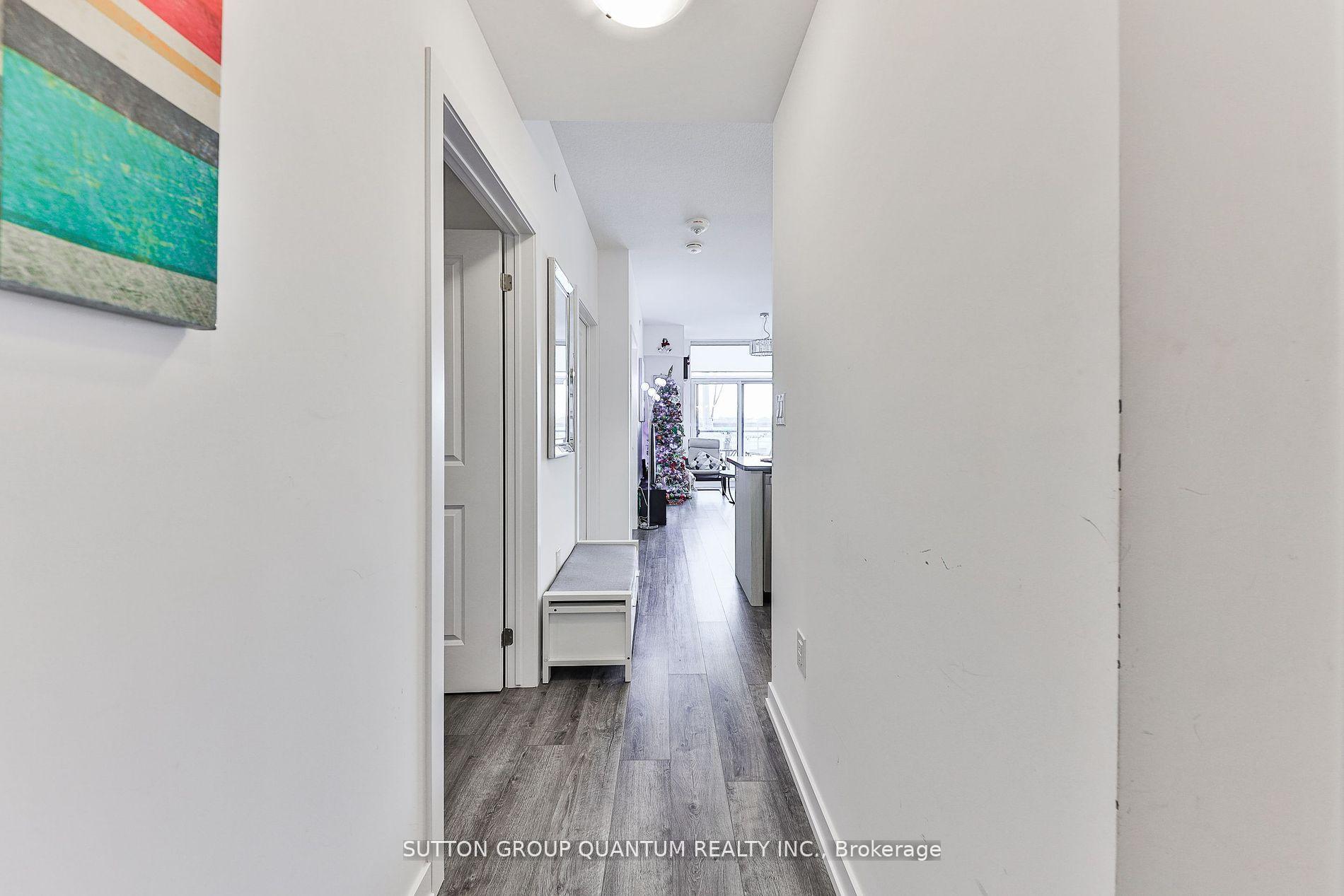 2 Bedrooms Condo at 470 Dundas, Hamilton For sale
