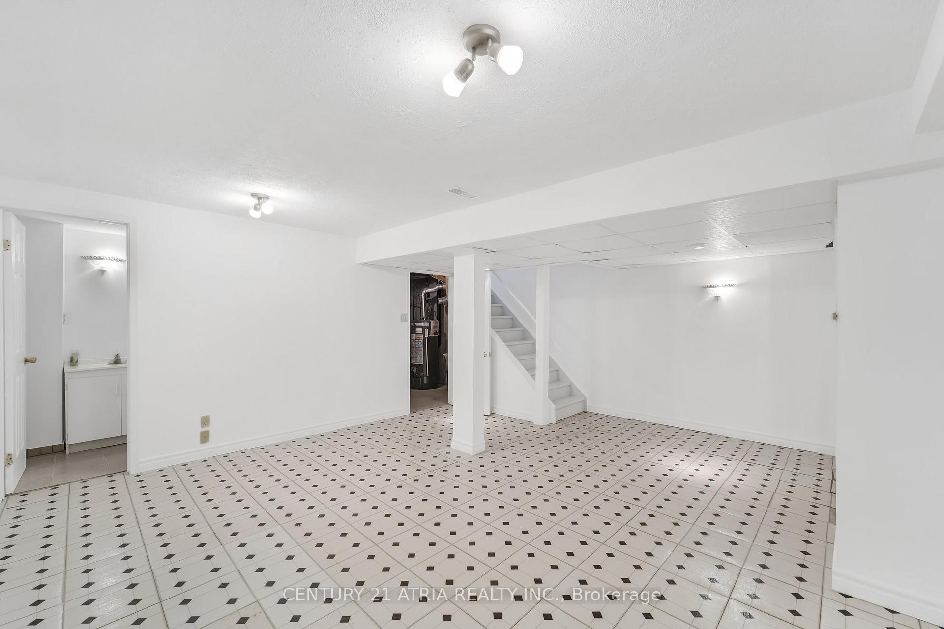 3 Bedrooms Condo at 1485 Torrington,  Mississauga For sale