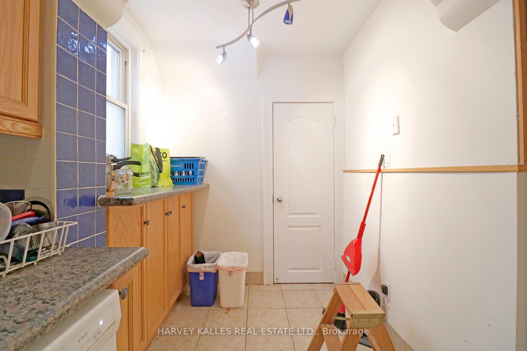6 Poplar Plains Crescent, #Main