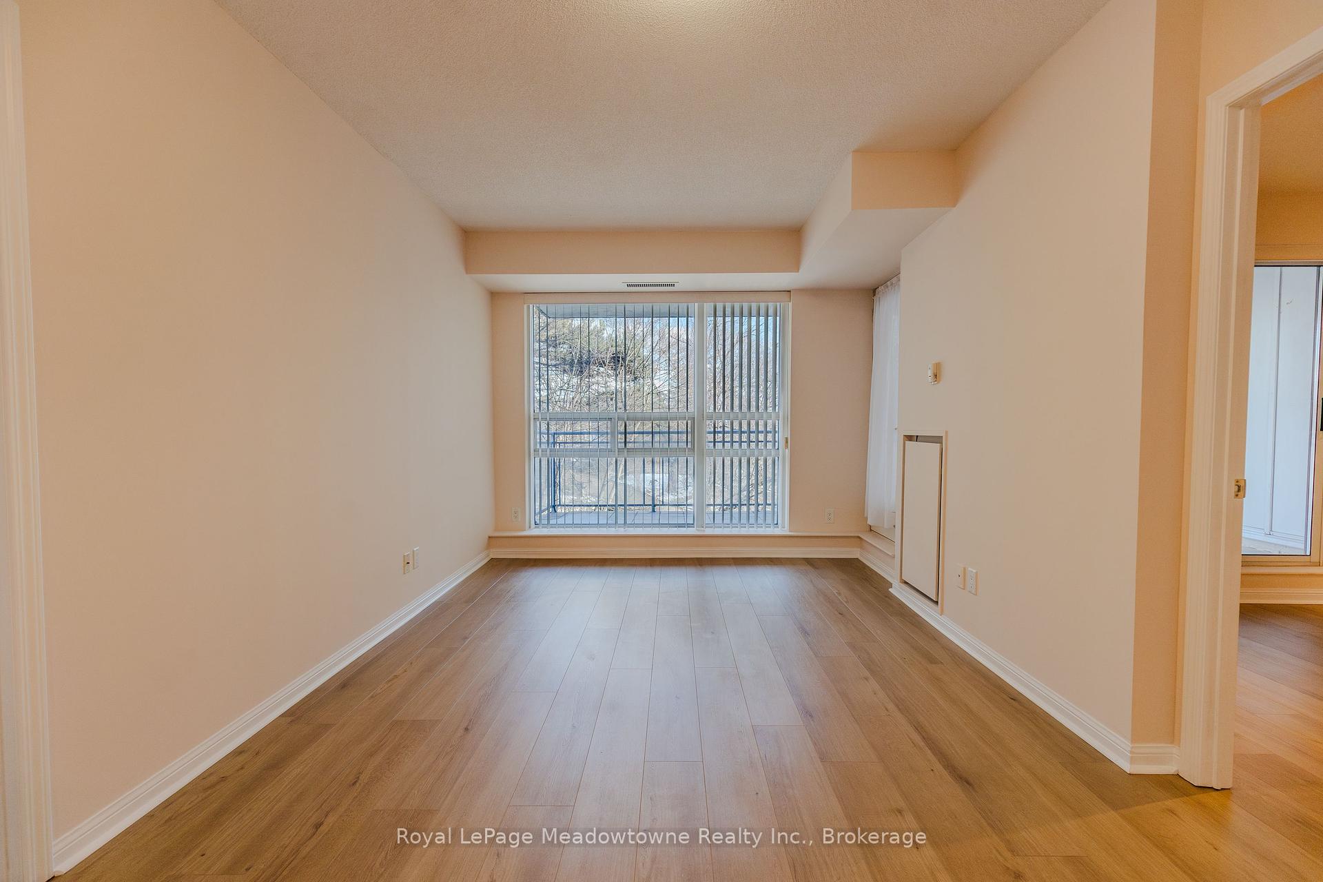 2 Bedrooms Condo at 1801 Bayview, Toronto For sale
