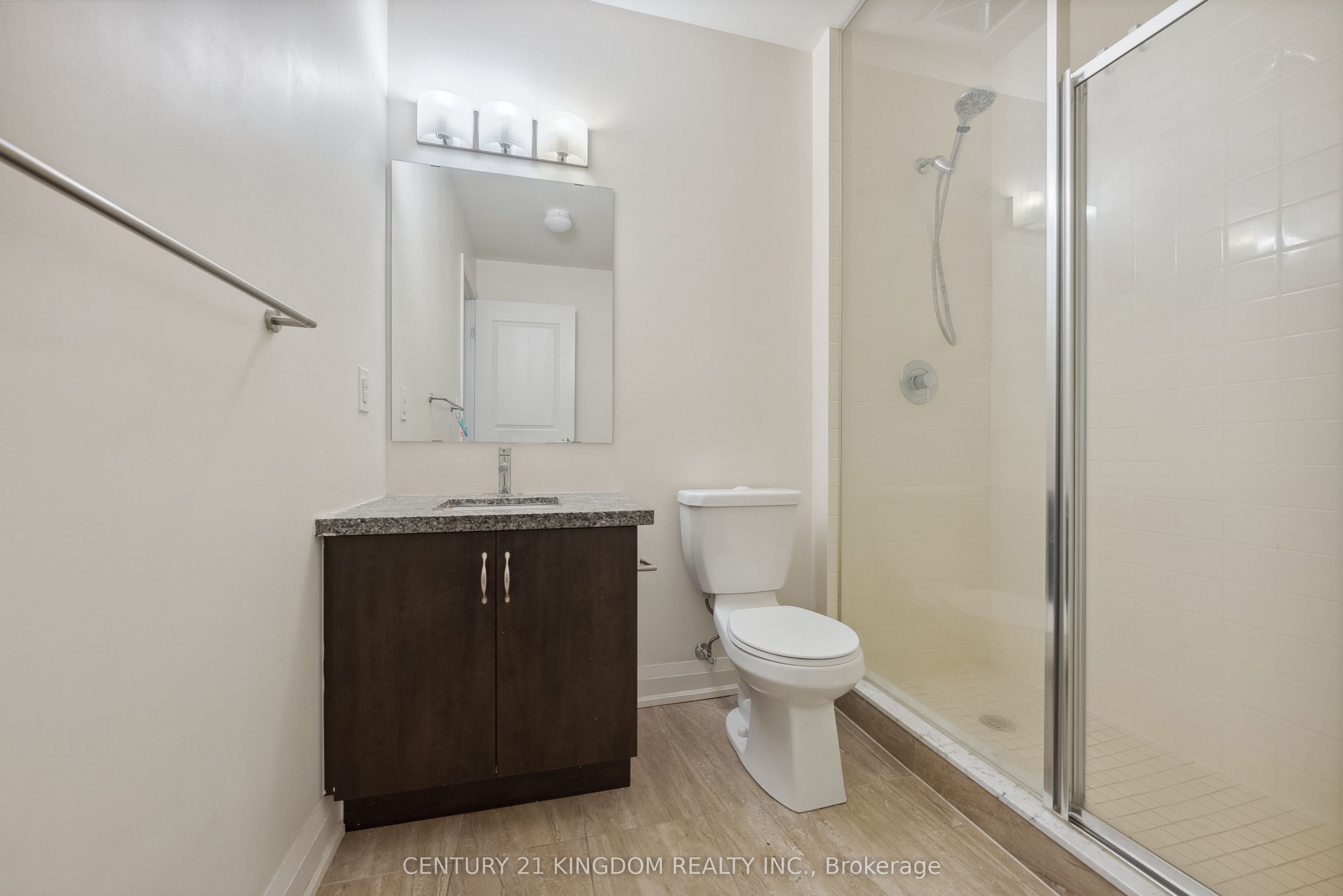 8763 bayview Avenue, #233