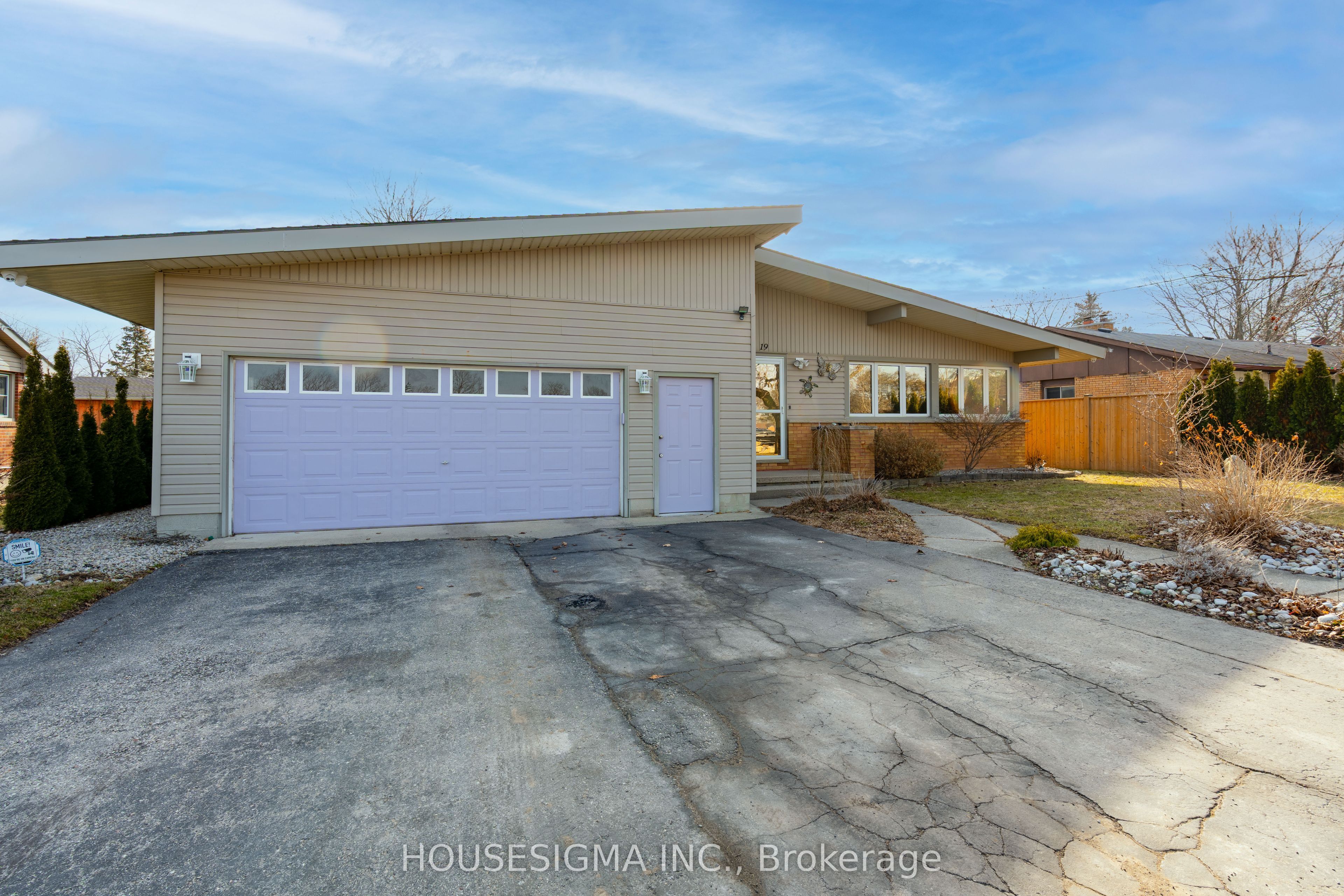 19 Dalewood Drive, St. Thomas, ON N5P 3H8