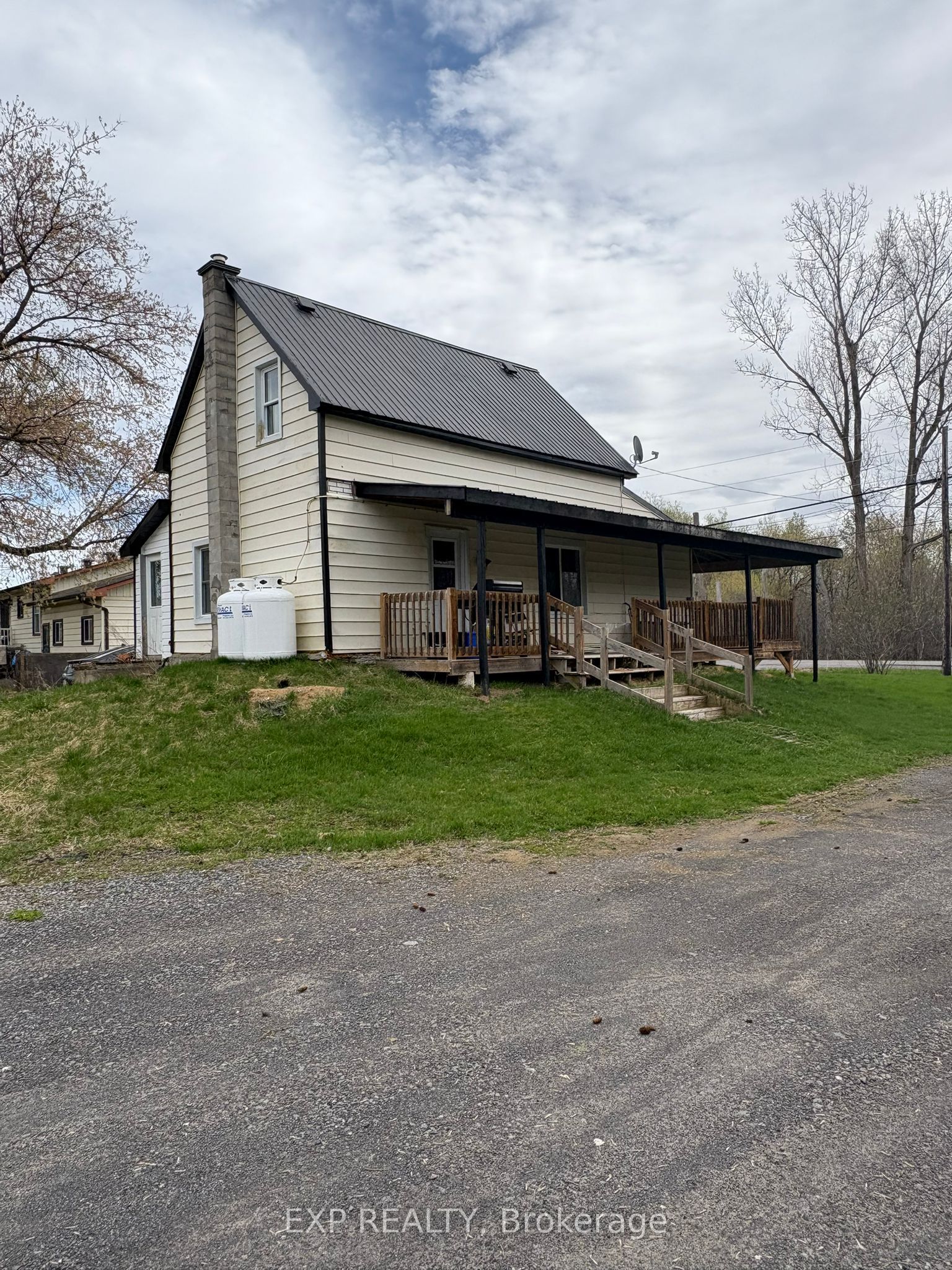 5601 Thunder Road, CarlsbadSprings, ON K0A 1K0