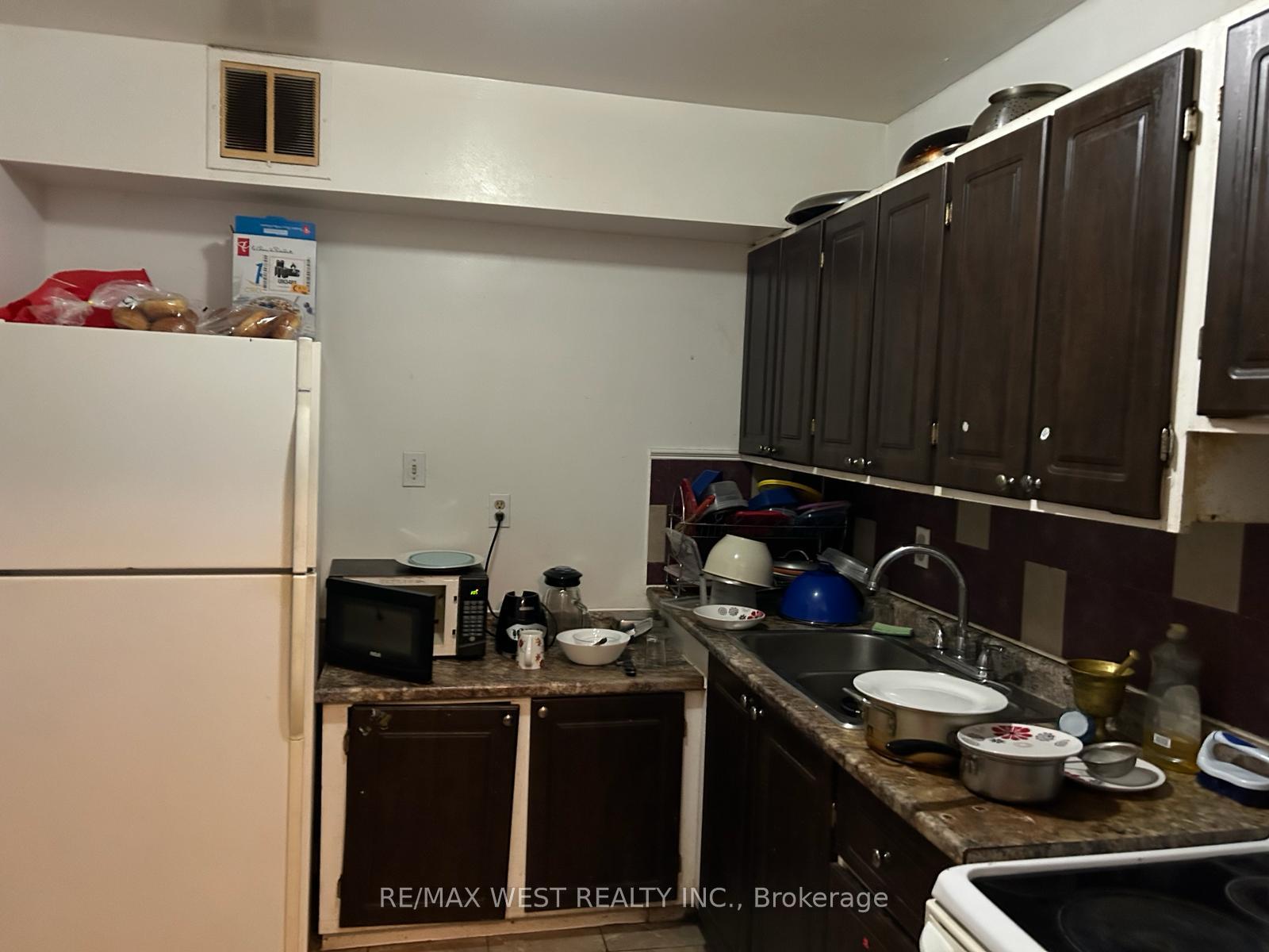 2 Bedrooms Condo at 330 Dixon,  Toronto For sale