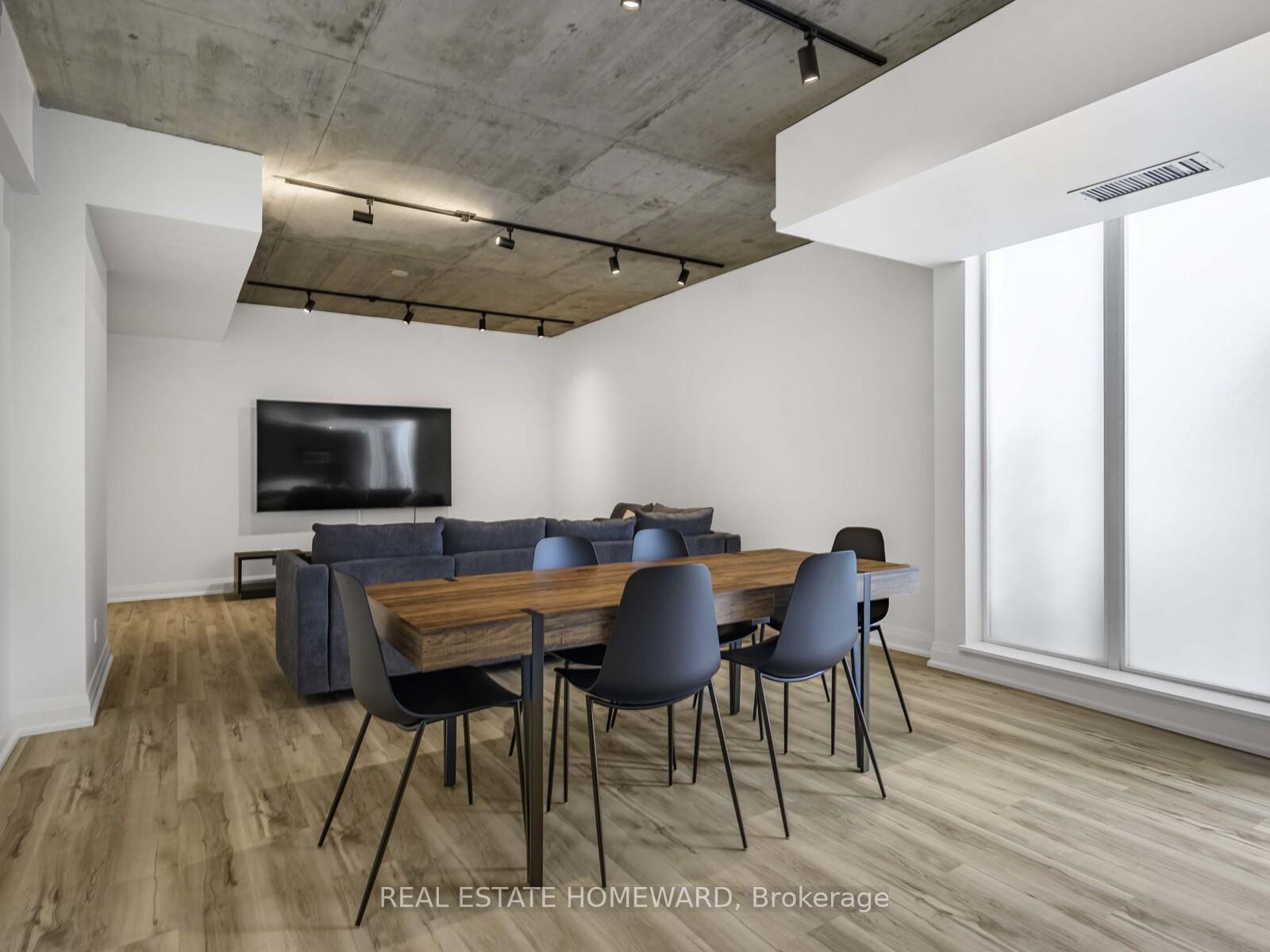 2 Bedrooms Condo at 38 Niagara, Toronto For sale
