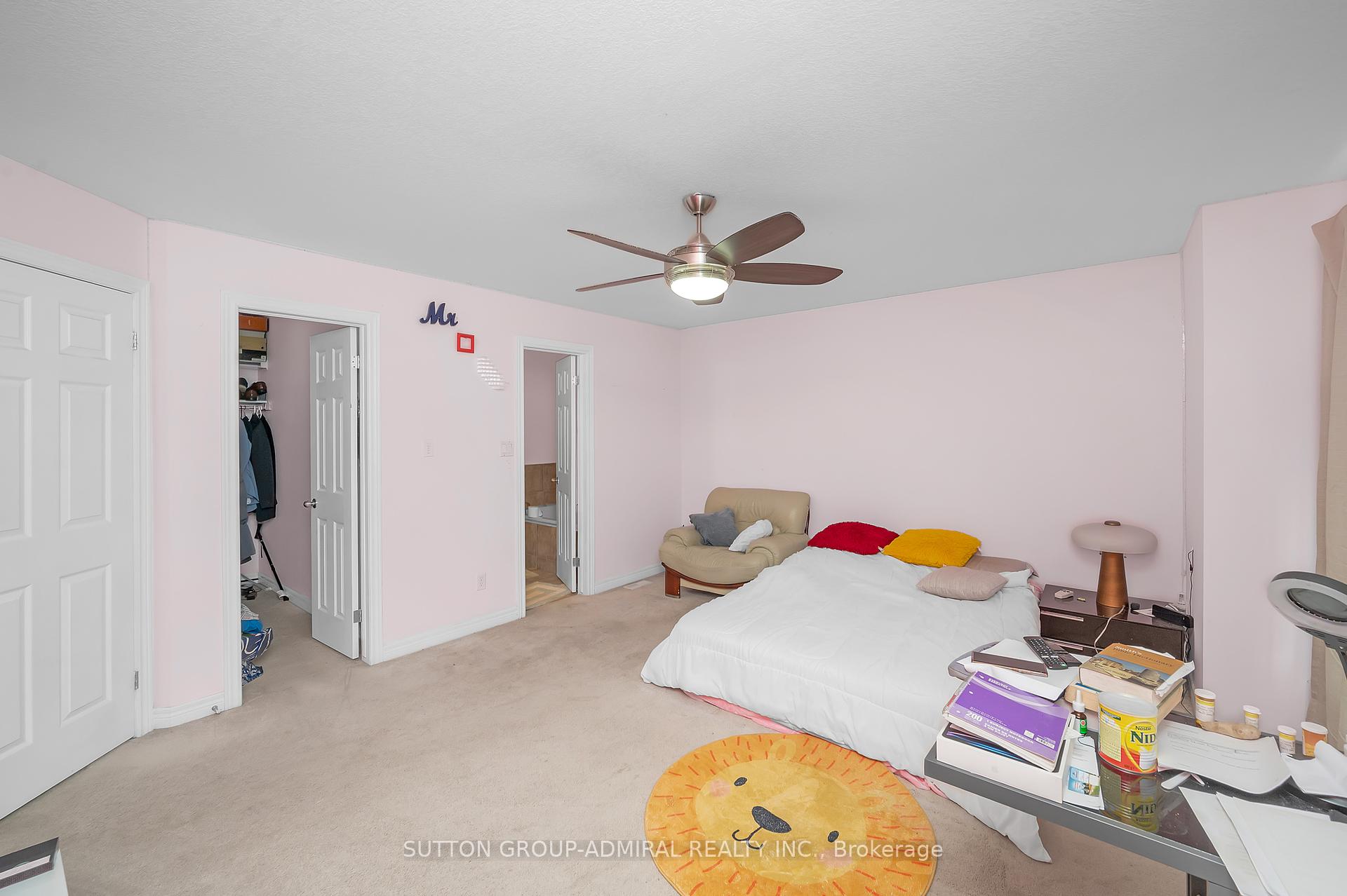 4 Bedrooms Condo at 6 Atessa,  Hamilton For sale