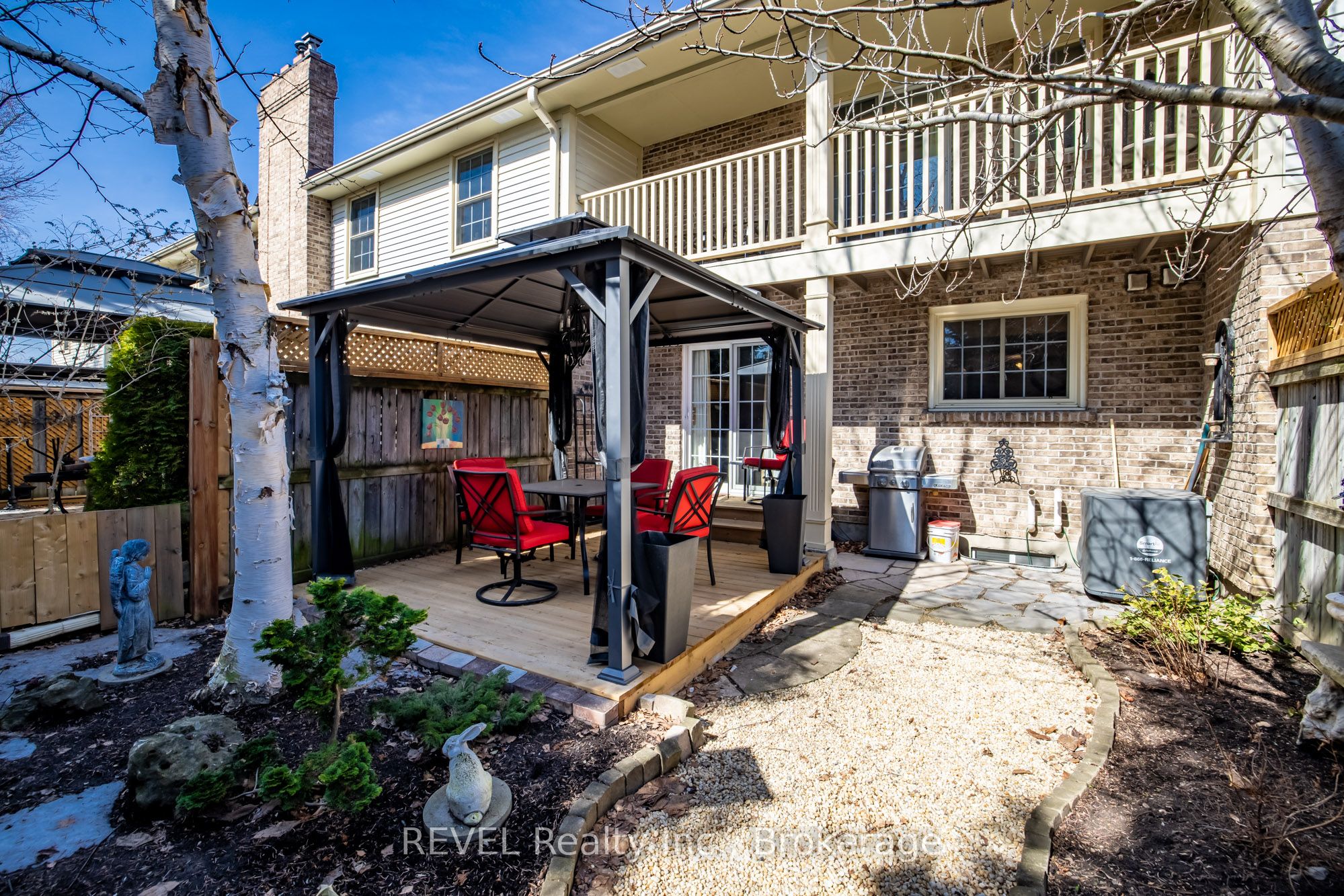 409 Vine Street, #12
