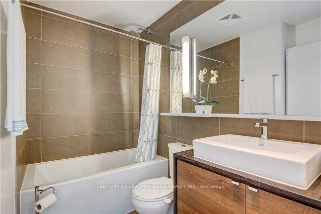2 Bedrooms Condo at 121 McMahon, Toronto For sale