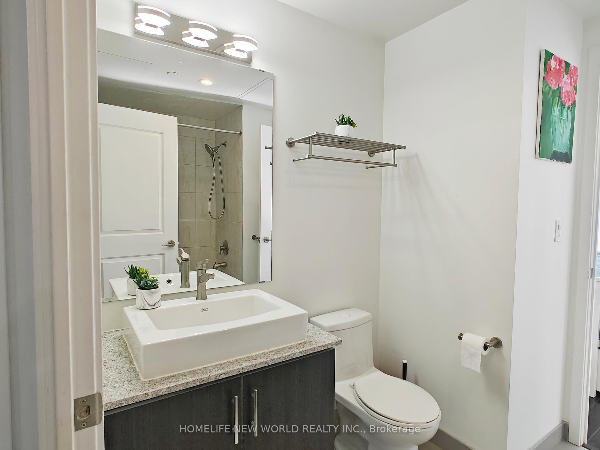 2 Bedrooms Condo at 1 The Esplanade, Toronto For sale